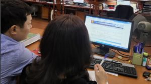 Công chức KBNN Hà Nam thực hiện giao dịch liên thông Dịch vụ công - TABMIS – Thanh toán song phương điện tử